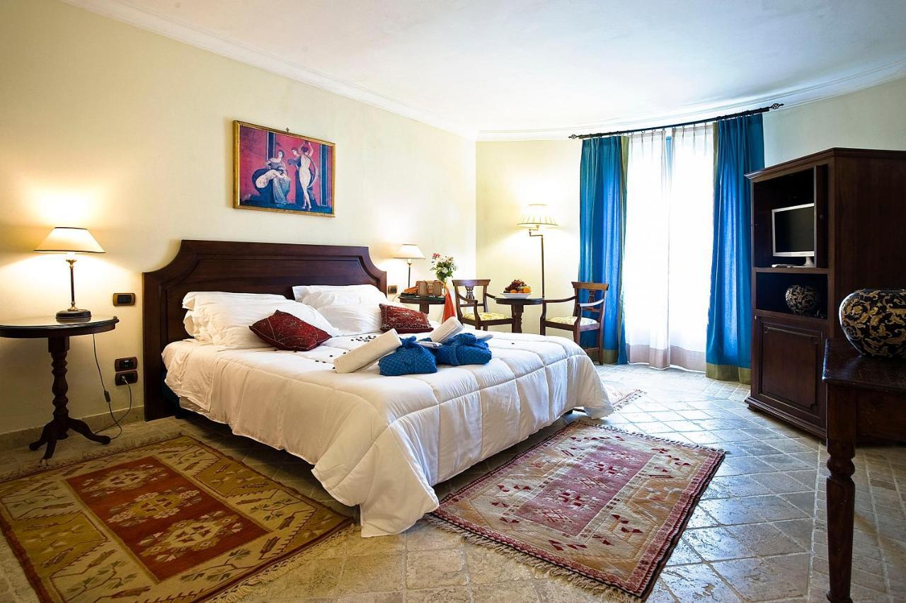 Logge Del Perugino; Sure Hotel Collection By Best Western Città della Pieve Værelse billede